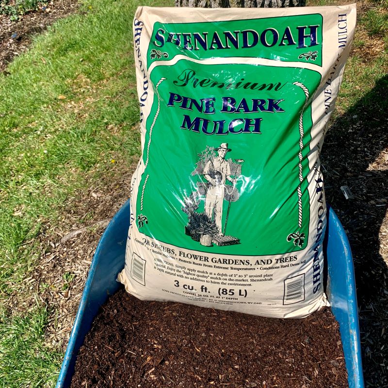 3 cubic foot bag of Shenandoah Premium Pine Bark Mulch